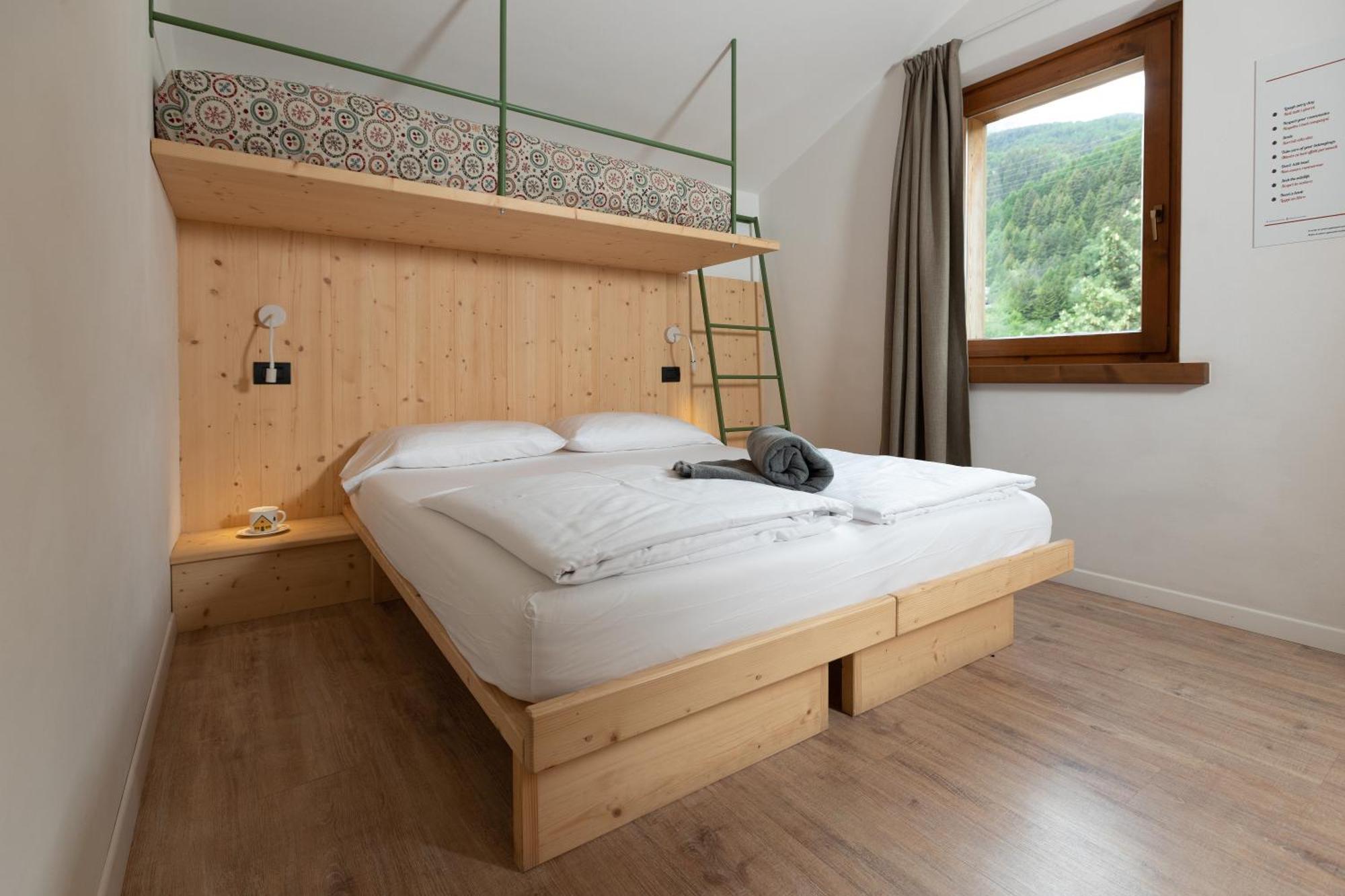Alpino Hotel 2*